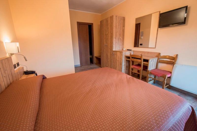 Cravanzana Ristorante Albergo Da Maurizio מראה חיצוני תמונה