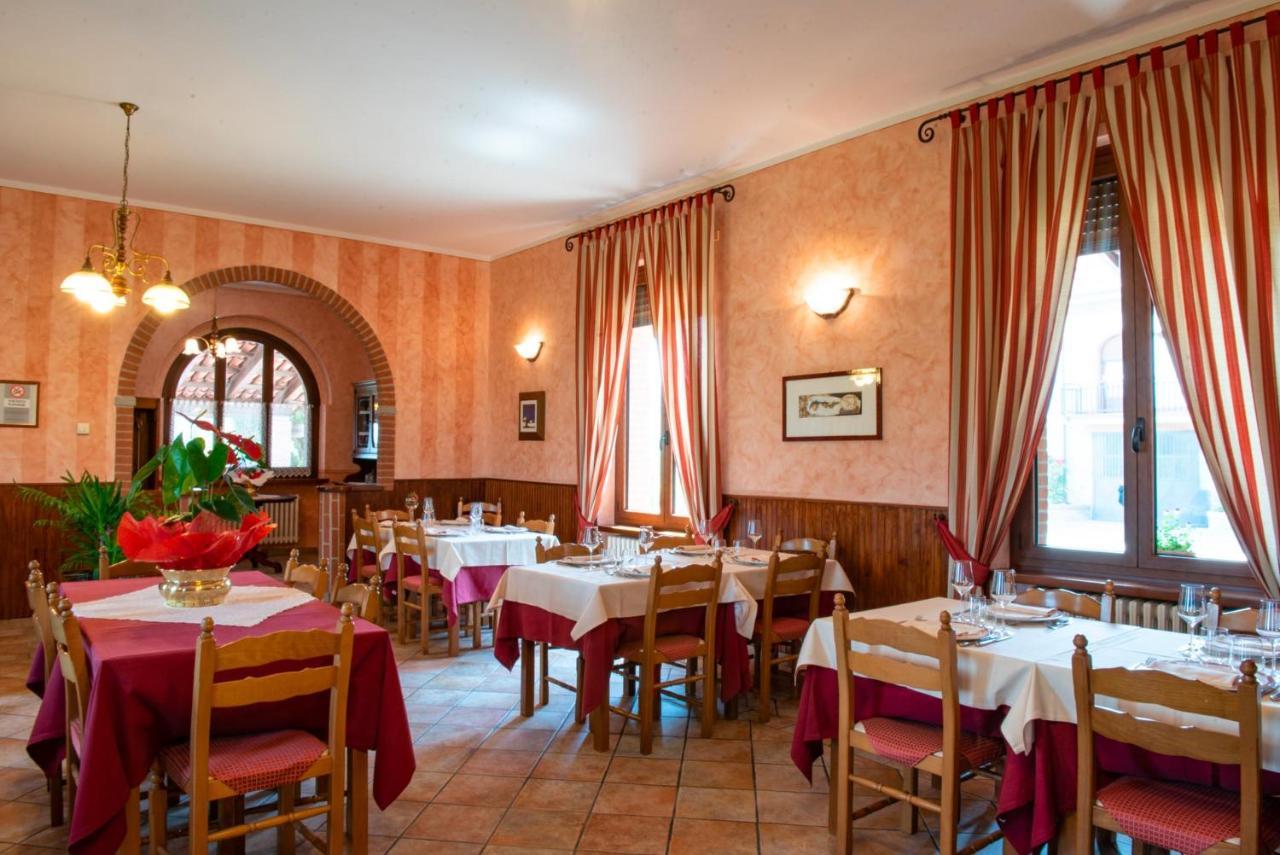 Cravanzana Ristorante Albergo Da Maurizio מראה חיצוני תמונה